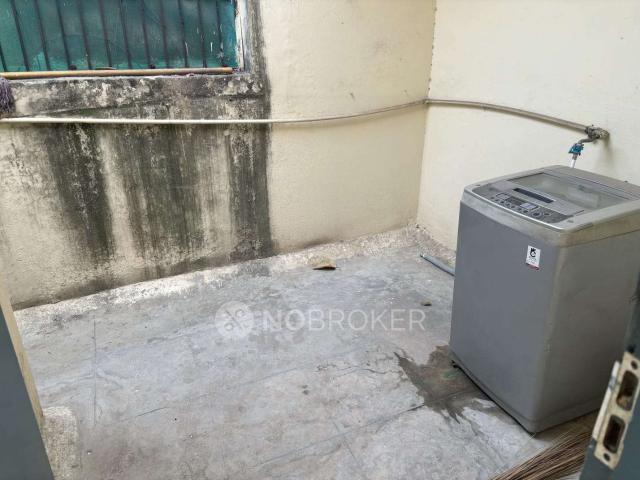2 BHK Flat In Ardee Mall, Sector 52 for Rent In Ardee City