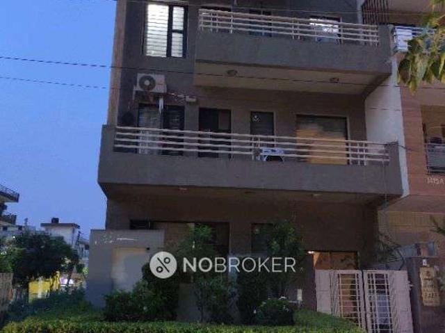 2 BHK Flat In Ardee City For Sale In Sector 52