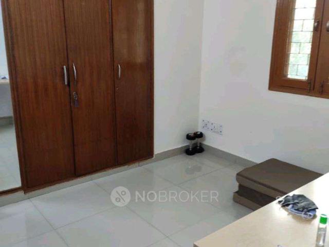 2 BHK Flat In Arun Vihar for Rent In Arun Vihar, Sector 37
