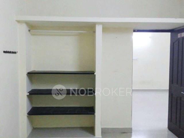 2 BHK Flat In Asten For Sale In Selaiyur