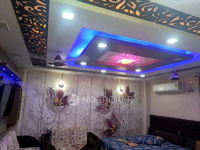2 BHK Flat In Builder Flat Raju Park For Sale In Raju Park