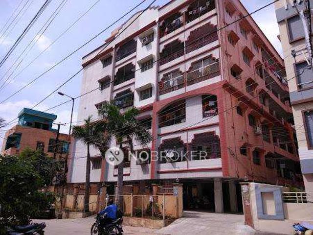 2 BHK Flat In Balaji Arcade For Sale In New Nallakunta