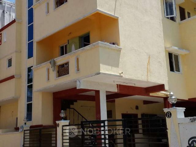 2 BHK Flat In Berry Bunch Apartment For Sale In Berry Bunch Apartment