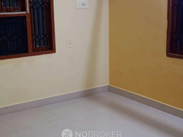 2 BHK Flat In Bharath Street, Puspha Nagar, Medavakkam For Sale In Medavakkam