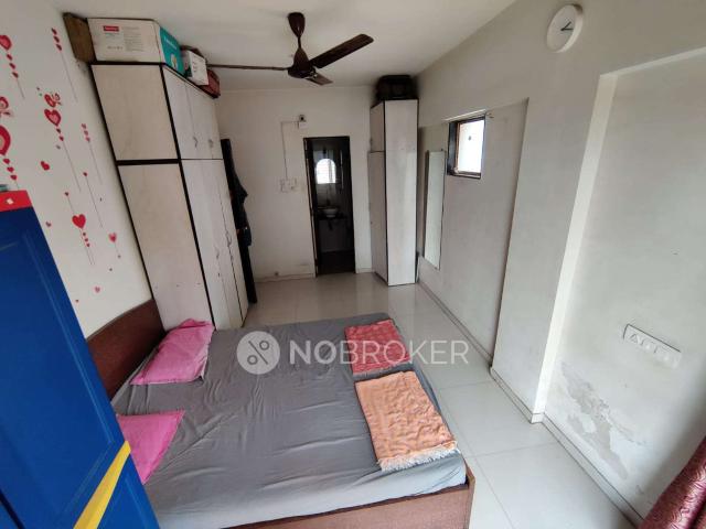 2 BHK Flat In Bhoomi Legend For Sale In Kandivali East