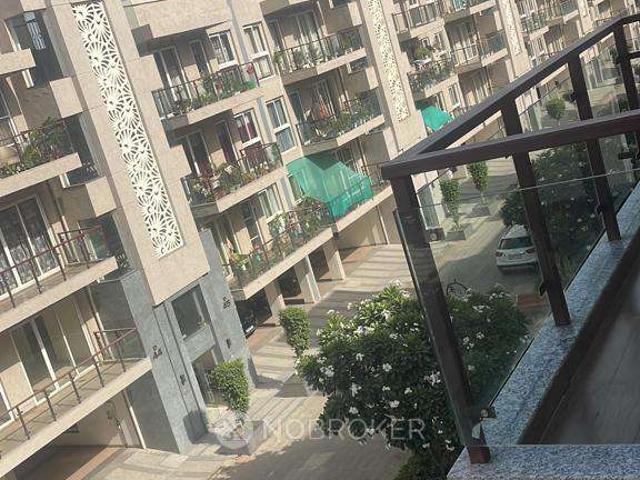 2 BHK Flat In Bptp Astaire Gardens For Sale In Sector 70a
