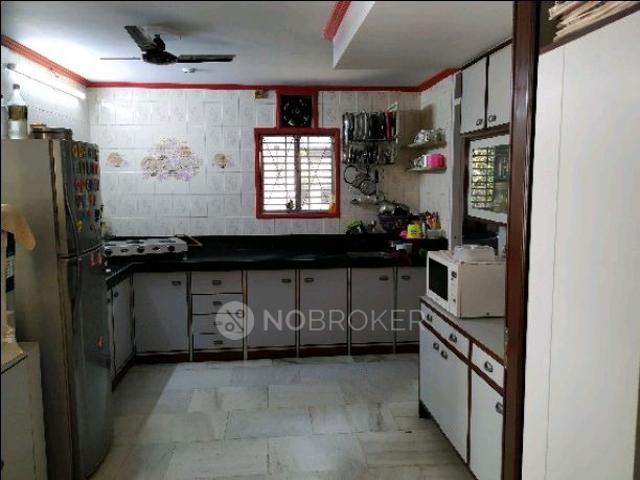 2 BHK Flat In Bridge View For Sale In Byculla