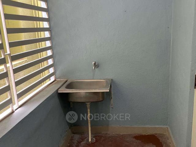 2 BHK Flat In Bsr Meghna for Rent In Koramangala Only Bike Praking