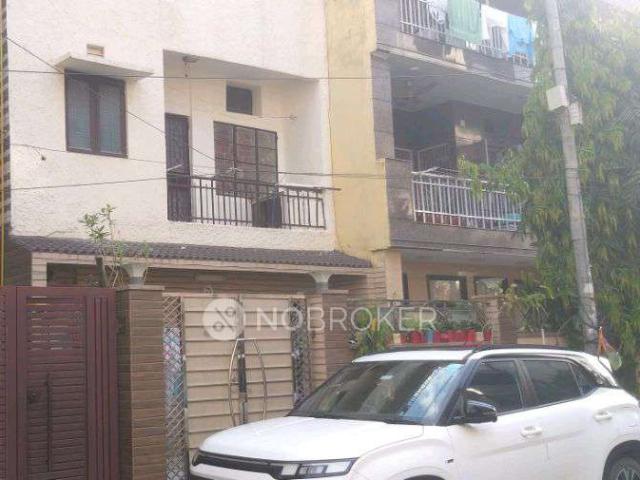 2 BHK Flat In C2c2 Janakpuri New Delhi for Rent In Janak Puri East