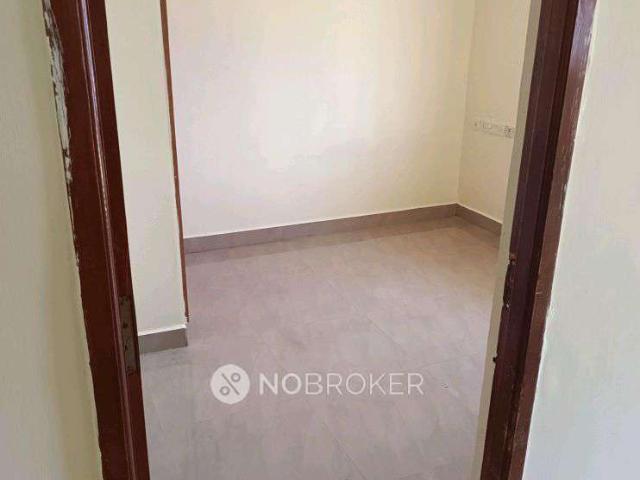 2 BHK Flat In Cc Emperor House For Sale In Anakaputhur