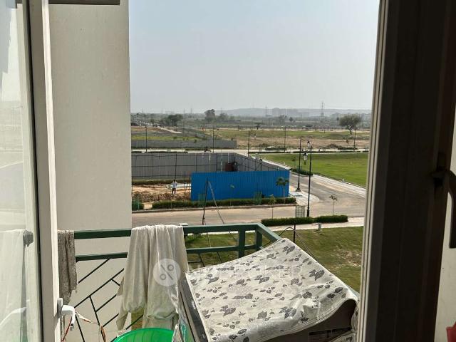 2 BHK Flat In Central Park Flamingo Floors for Rent In Bads