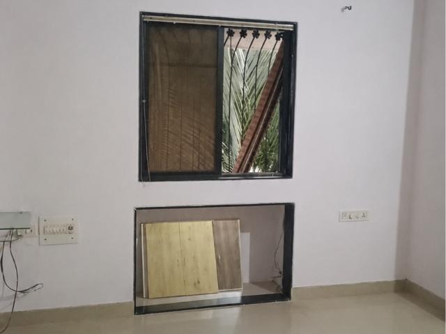 2 BHK Flat In Chandra Darshan Chs for Rent In Malad West