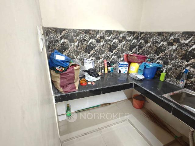 2 BHK Flat In Chauhan Niwas for Rent In Bhalswa