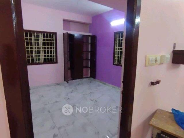 2 BHK Flat In Classic Builders for Rent In Pallikaranai