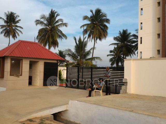 2 BHK Flat In Commanders Pinnacle For Sale In Billamaranahalli