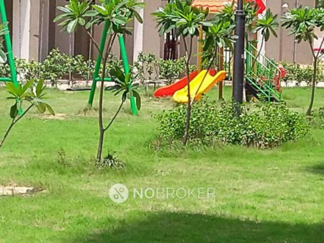 2 BHK Flat In Consicent Habitat for Rent In Sector 99a