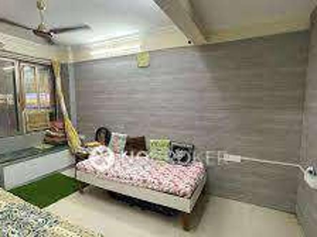 2 BHK Flat In Crystal Tower For Sale In Andheri East