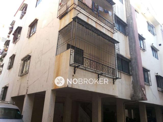 2 BHK Flat In Durrani Complex for Lease In Kondhwa