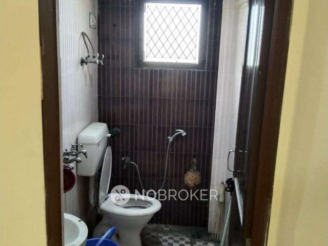 2 BHK Flat In Dda Flat for Rent In Mayur Vihar Phase 1