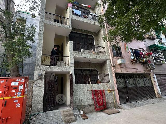 2 BHK Flat In Dda Flat for Rent In Rajouri Garden