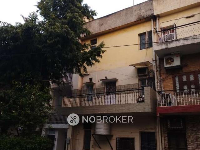 2 BHK Flat In Dda Flats Jankpuri For Sale In Janakpuri