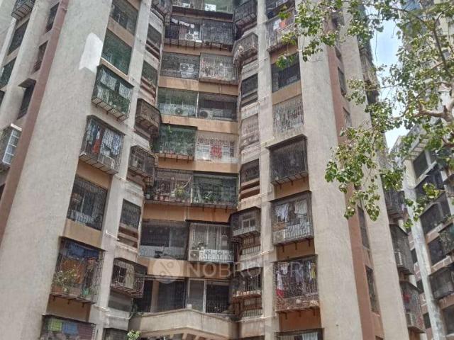 2 BHK Flat In Dheeraj Upvan For Sale In Borivali East