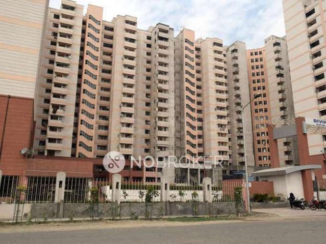 2 BHK Flat In Divine Meadows for Rent In Sector 108