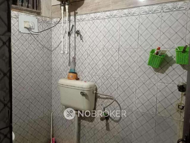 2 BHK Flat In Dlf Ankur Vihar for Rent In Loni
