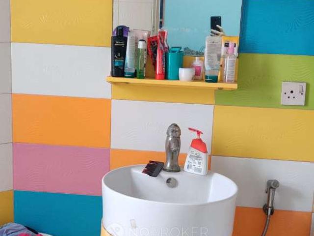 2 BHK Flat In Dlf Silver Oaks For Sale In Sector 26