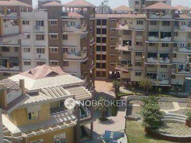 2 BHK Flat In Dreams Estate for Rent In Hadapsar