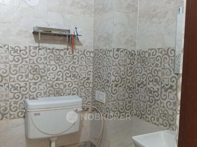 2 BHK Flat In Eden Towers For Sale In Saket Colony
