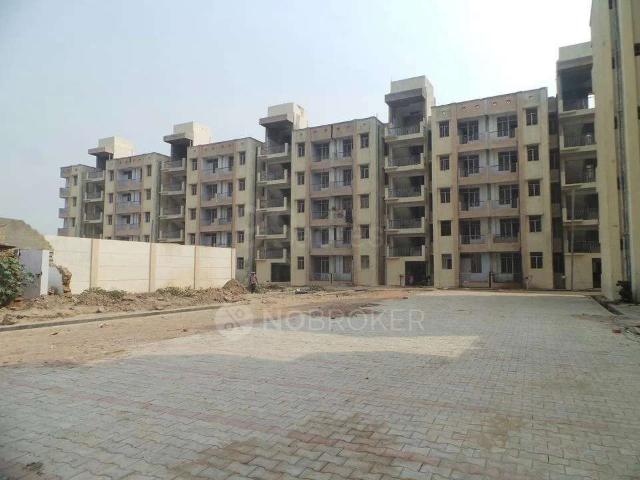 2 BHK Flat In Ekta Apartment For Sale In Shalimar Bagh