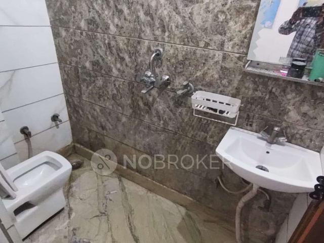 2 BHK Flat In Ekta Newas for Rent In Uttam Nagar West