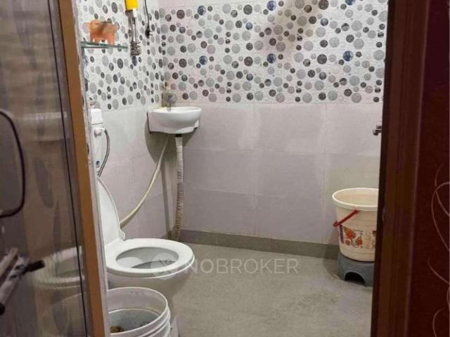 2 BHK Flat In Flat For Sale In Shahdara
