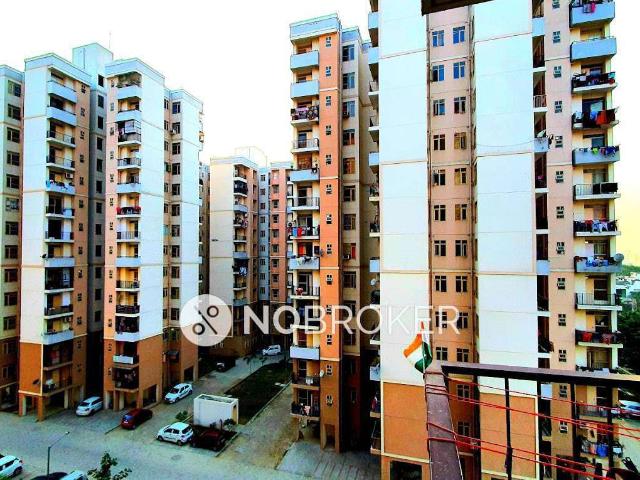 2 BHK Flat In Floridaa for Rent In Sector 82