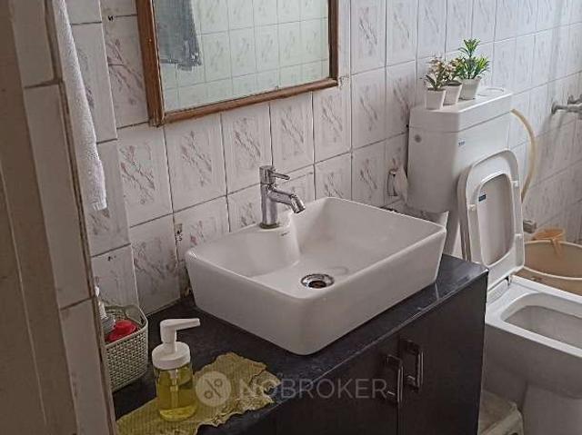 2 BHK Flat In Gurukrupa Society For Sale In Bhawani Peth