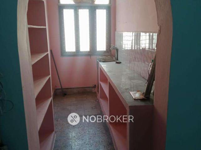 2 BHK Flat In Gyandeep Tower's For Sale In Moosarambagh