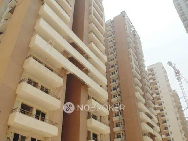 2 BHK Flat In Galaxy Royal, Sector 16 C For Sale In Sector 16 C