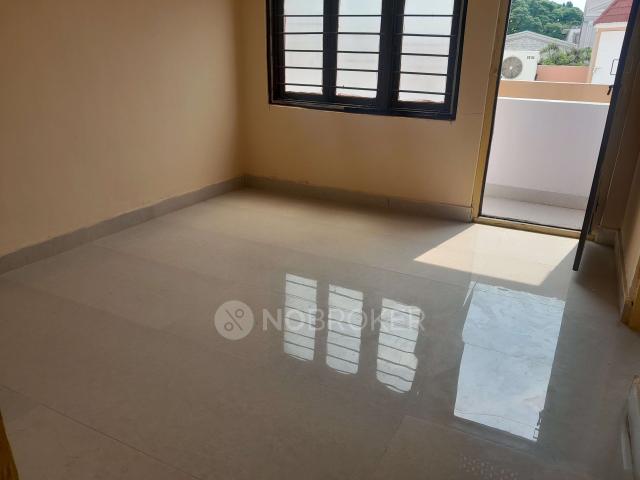 2 BHK Flat In Gandham Plaza For Sale In New Bowenpally
