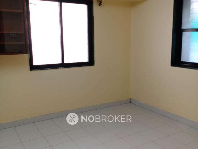 2 BHK Flat In Gandhi Complex For Sale In Narayan Peth