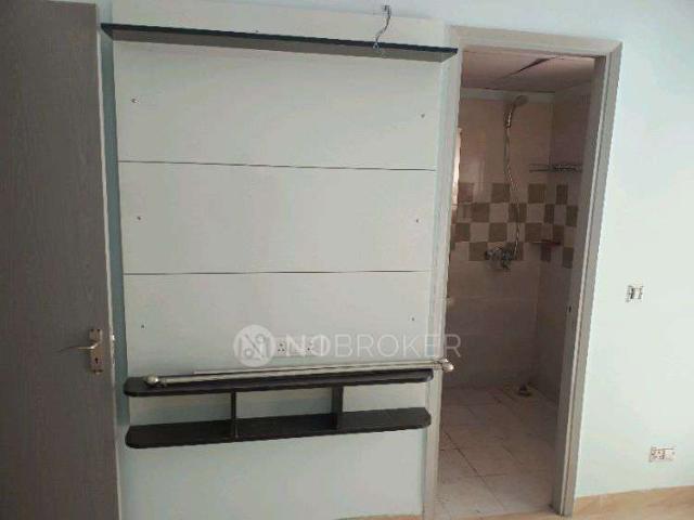2 BHK Flat In Gaur City 7th Avenue for Rent In Noida Extension, Greater Noida