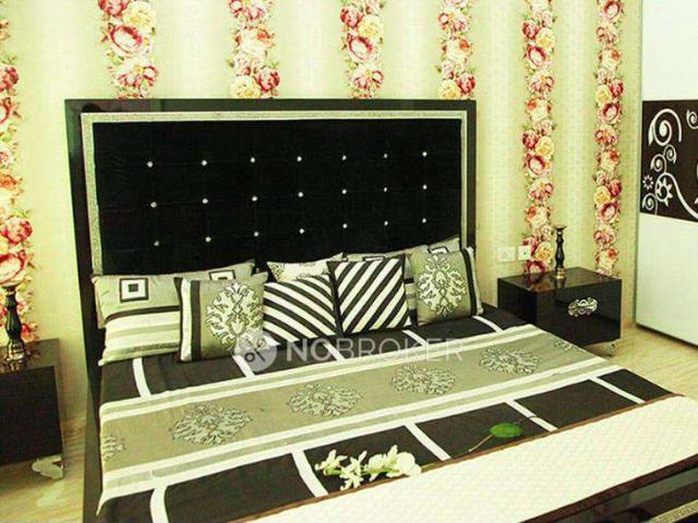 2 BHK Flat In Gaur Yamuna City 16th Park View For Sale In Y