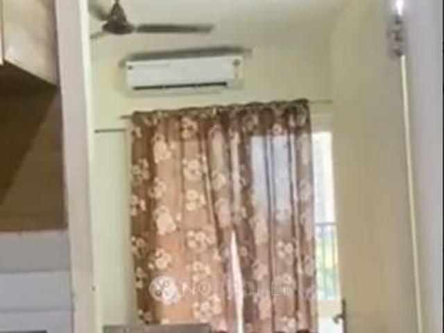 2 BHK Flat In Gaur Yamuna City 16th Parkview for Rent In Ga