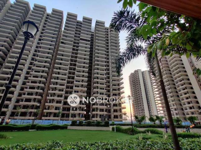 2 BHK Flat In Gaur Yamuna City 2nd Park View For Sale In Ga