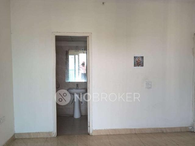2 BHK Flat In Gaur Yamuna City Krishn Vilas, Yamuna Expressway for Rent In Gaur Yamuna City 16th Park View