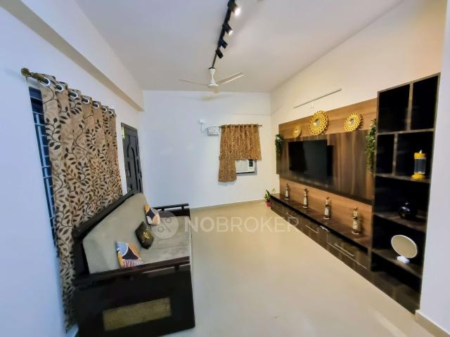 2 BHK Flat In Gayatri Heights, Kondapur for Rent In Kondapu