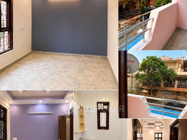 2 BHK Flat In Geeta Colony for Rent In Geeta Colony