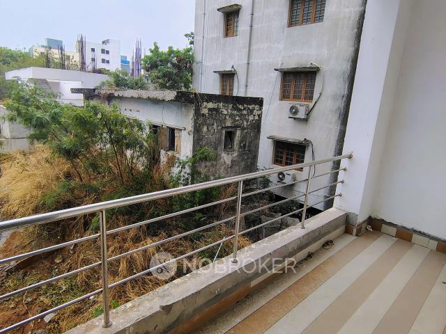 2 BHK Flat In Gnapika Platinum For Sale In Madhapur