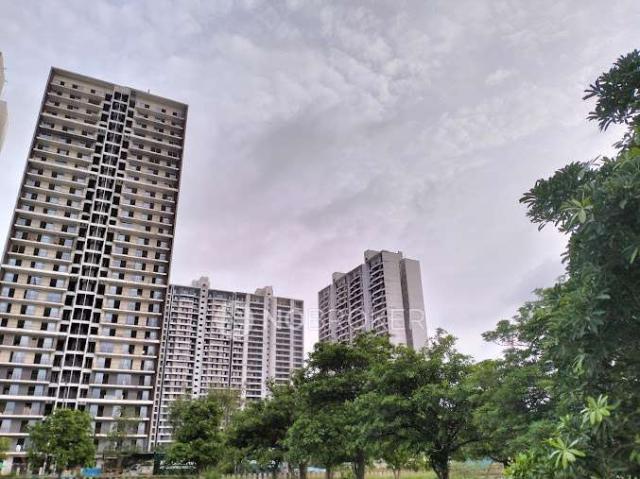 2 BHK Flat In Godrej Woods for Rent In Sector 43