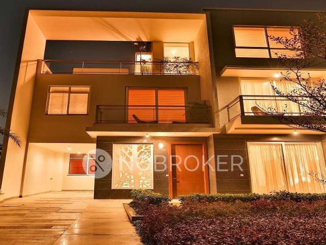 2 BHK Flat In Godrej Golf Links for Rent In Godrej Golf Links